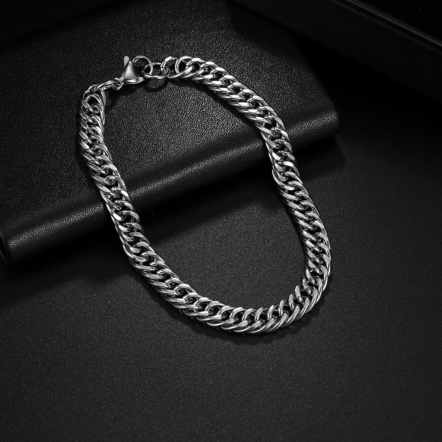 Simple European And American Style Bracelet