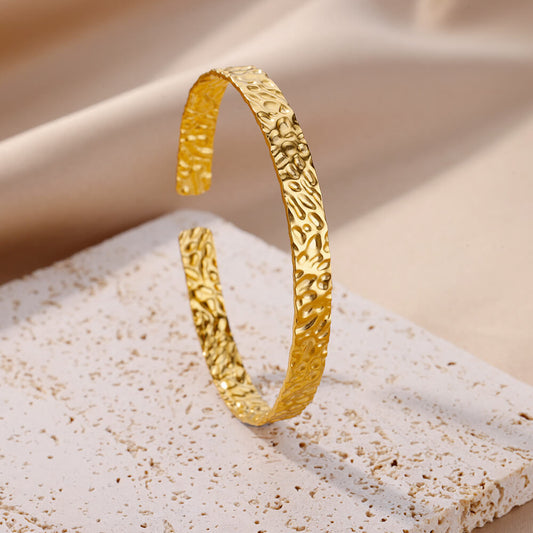 Unique Pleated Pattern Opening Bracelet Women